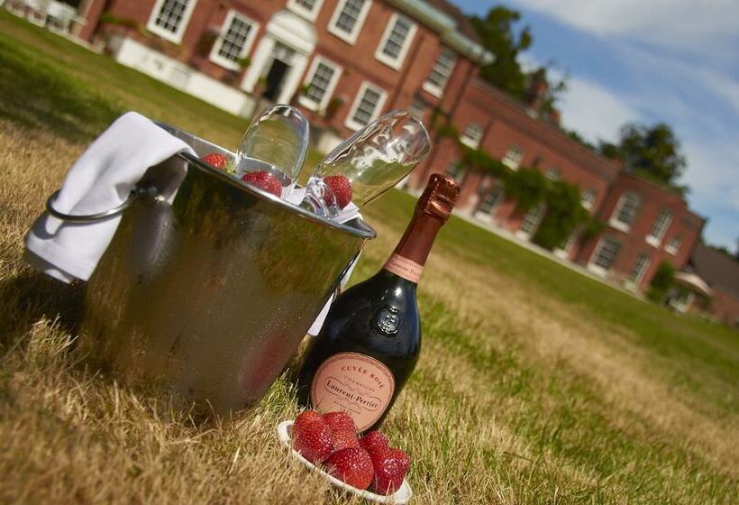 호텔 Stoke Place  Part Of The Cairn Collection