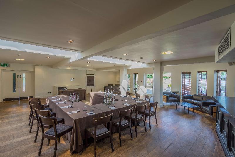 호텔 Stoke Place  Part Of The Cairn Collection