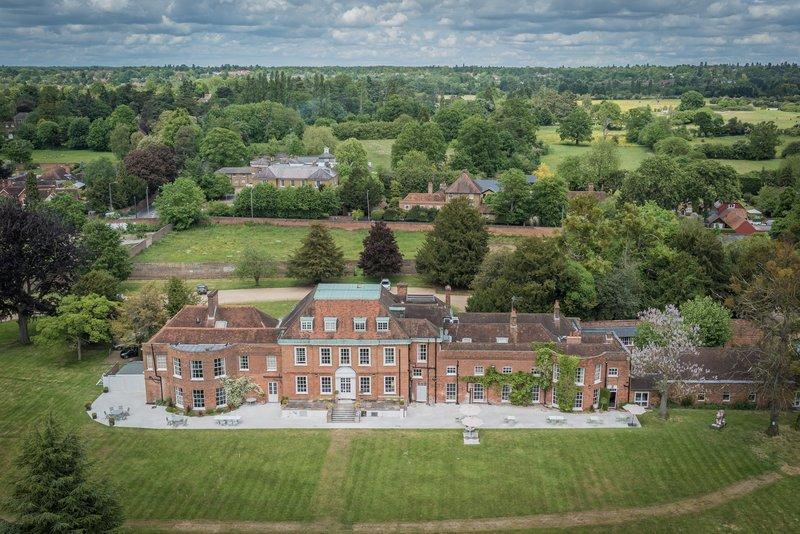 호텔 Stoke Place  Part Of The Cairn Collection