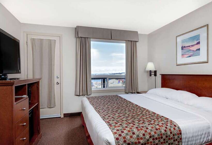 فندق Super 8 By Wyndham Caraquet