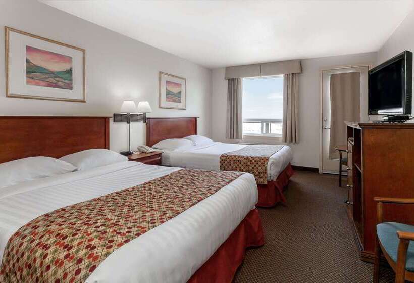 فندق Super 8 By Wyndham Caraquet