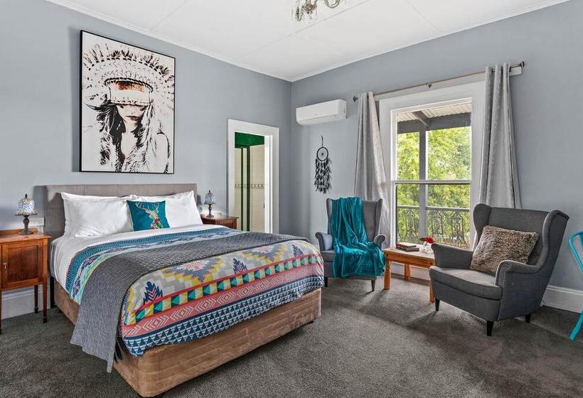 酒店 The Dragonfly Inn