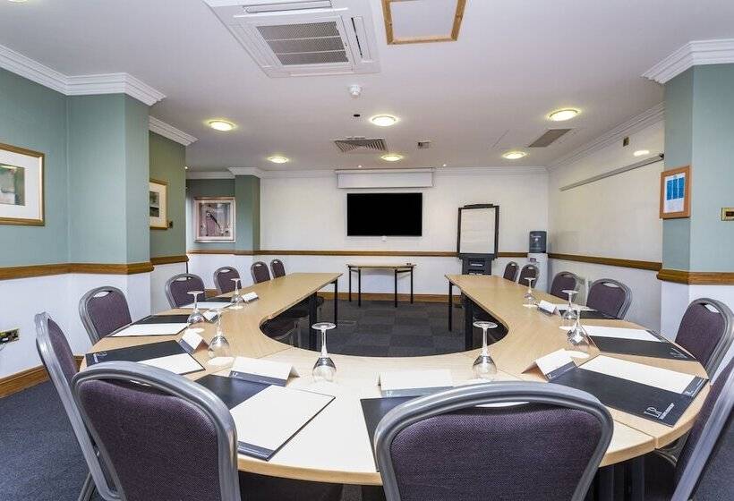 酒店 The Moat House