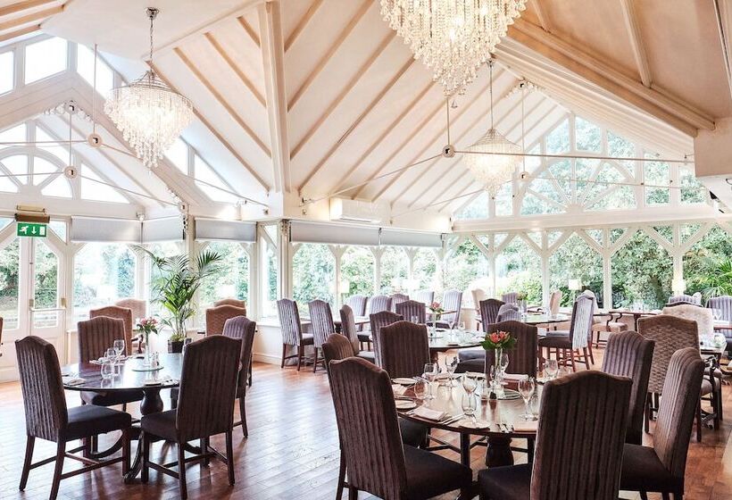 酒店 The Moat House