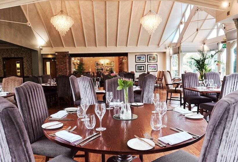 酒店 The Moat House