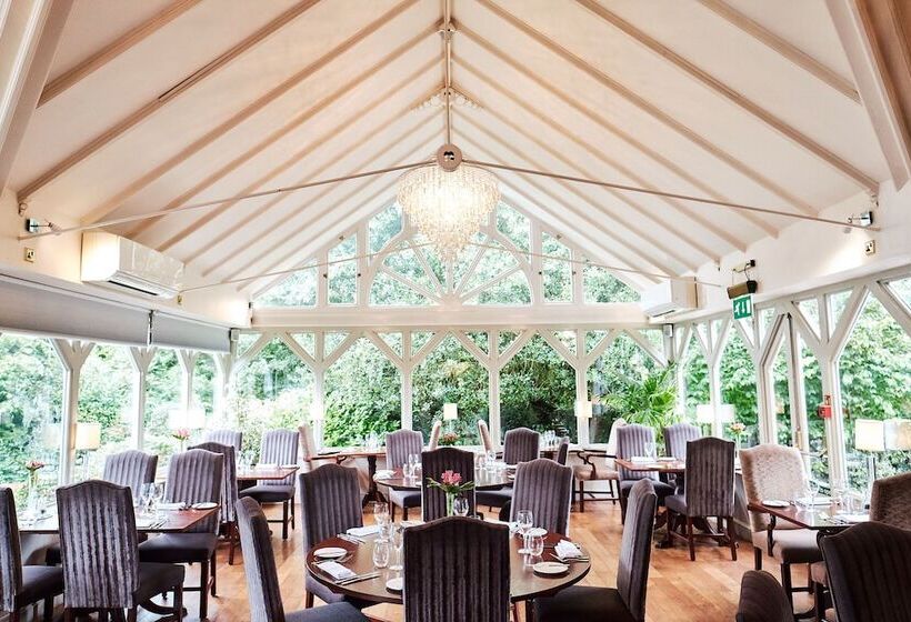 酒店 The Moat House