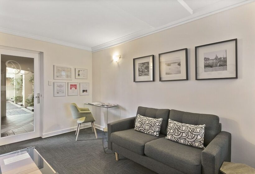 هتل The Peninsula Riverside Serviced Apartments