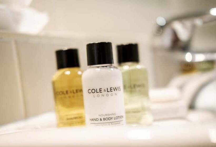 ホテル The Red Lion