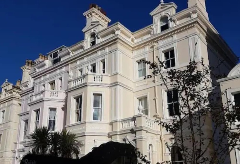 Отель The Relish