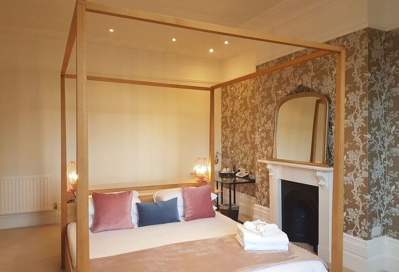 Отель The Relish