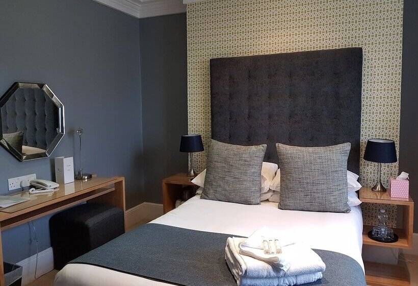 Отель The Relish