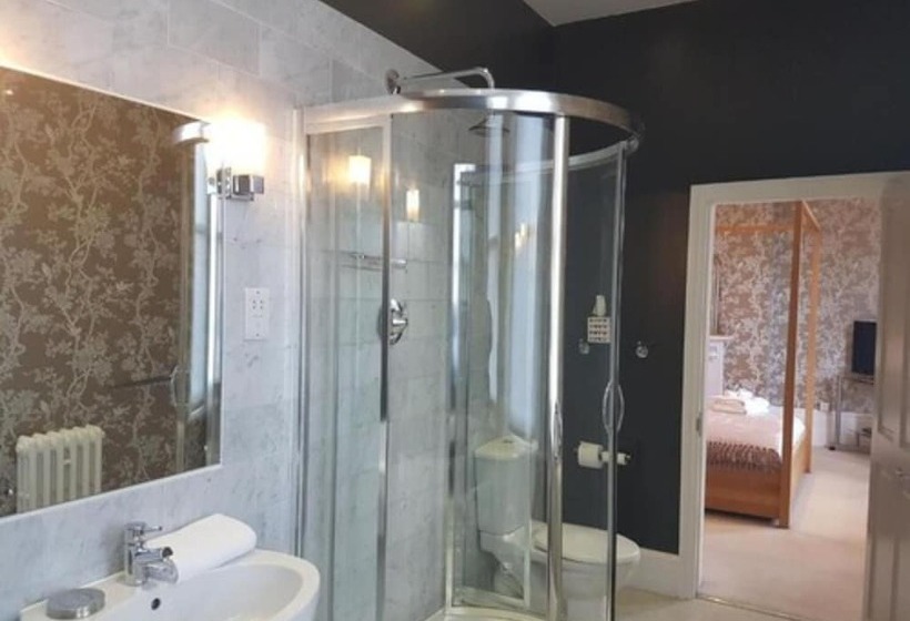 Отель The Relish