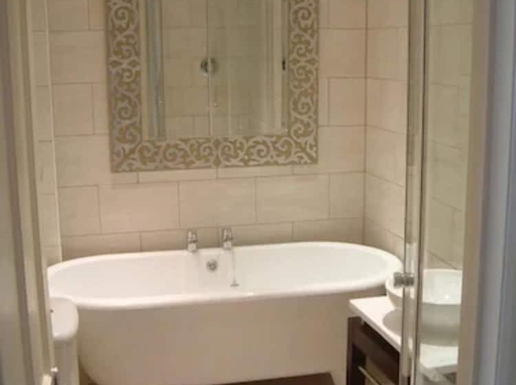 Отель The Relish