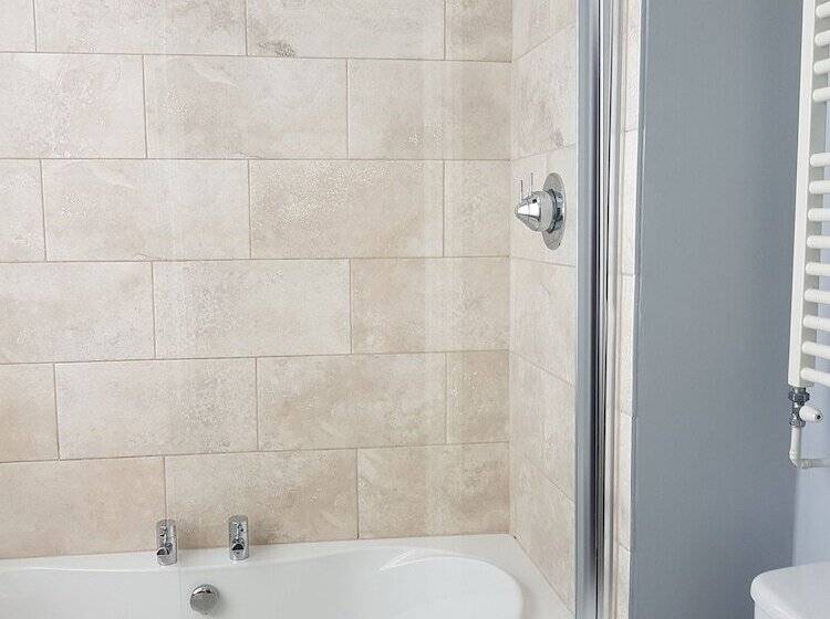 Отель The Relish