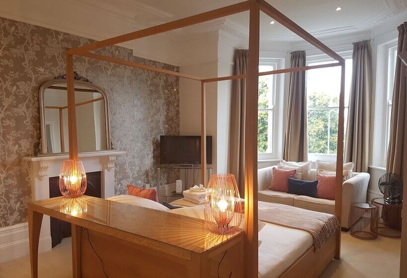 Отель The Relish