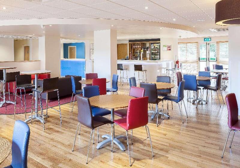 בית מלון כפרי Travelodge Ashford