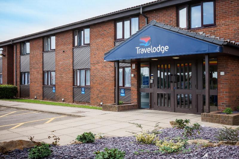 Отель Travelodge Bedford Marston Moretaine