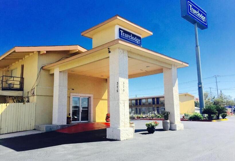בית מלון כפרי Travelodge By Wyndham New Braunfels