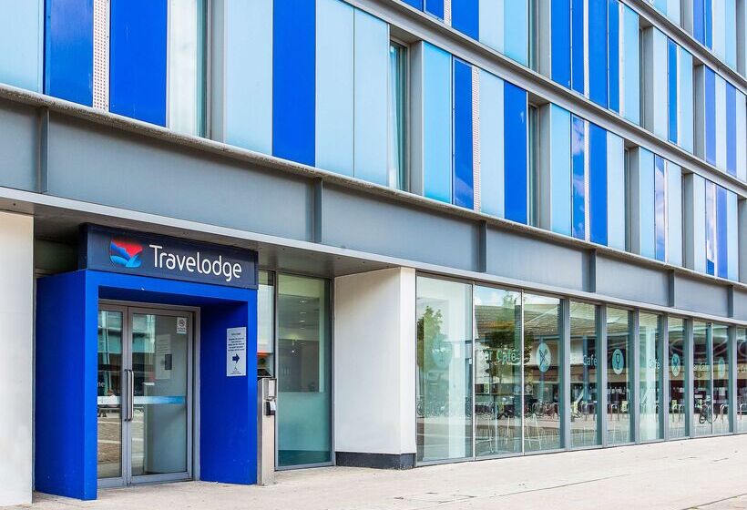 ホテル Travelodge Cambridge Central