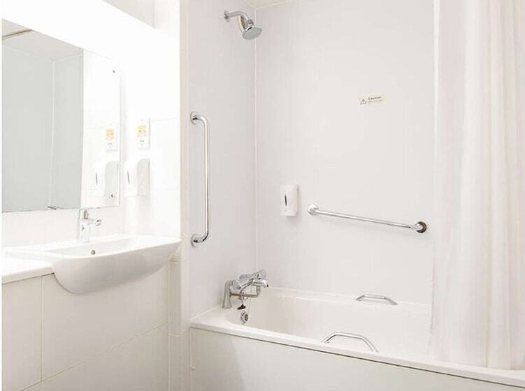 ホテル Travelodge Glasgow Central