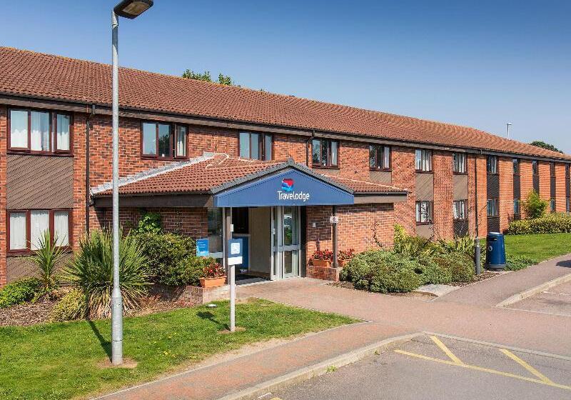 Отель Travelodge Great Yarmouth Acle