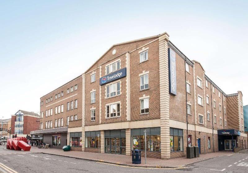 ホテル Travelodge Kingston Upon Thames Central