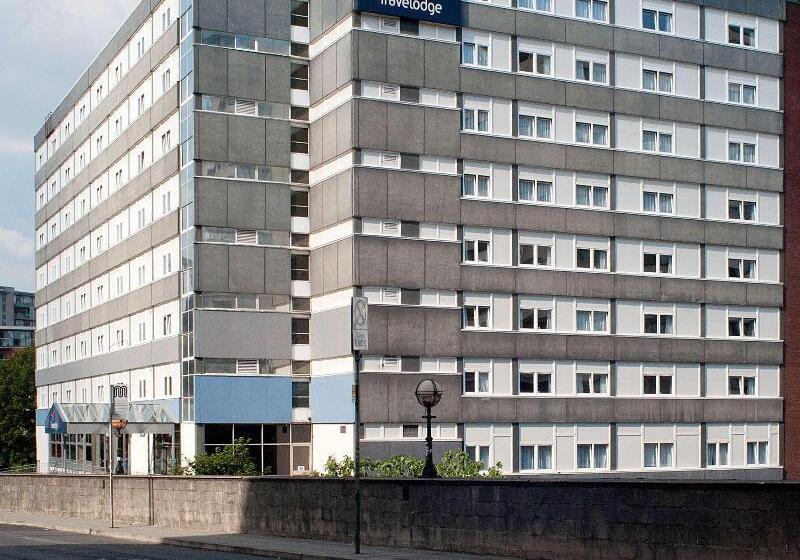 호텔 Travelodge Manchester Central