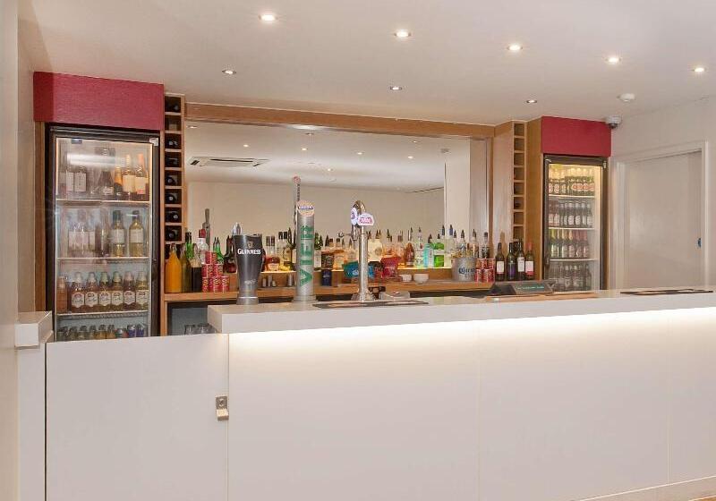 בית מלון כפרי Travelodge Manchester Central