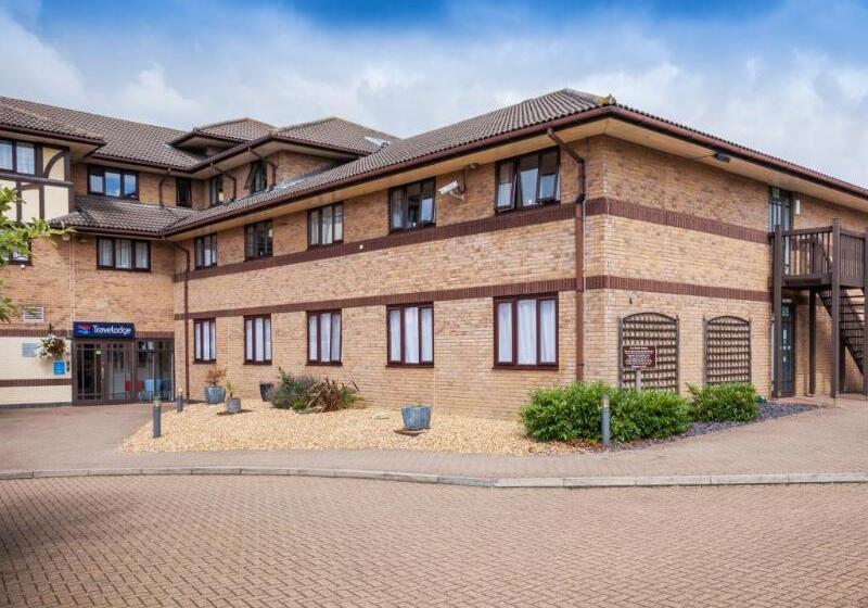 ホテル Travelodge Milton Keynes Central