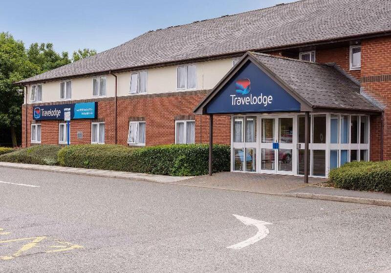 酒店 Travelodge Wakefield Woolley Edge M1 Northbound