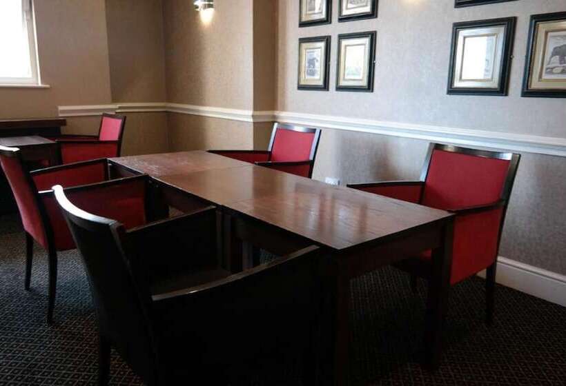 בית מלון כפרי The Trouville Bournemouth