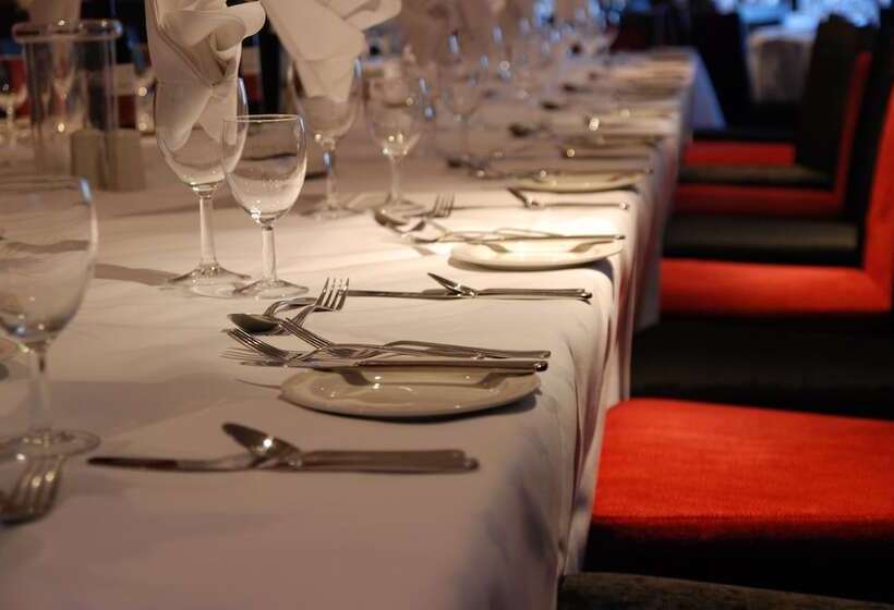 בית מלון כפרי The Trouville Bournemouth