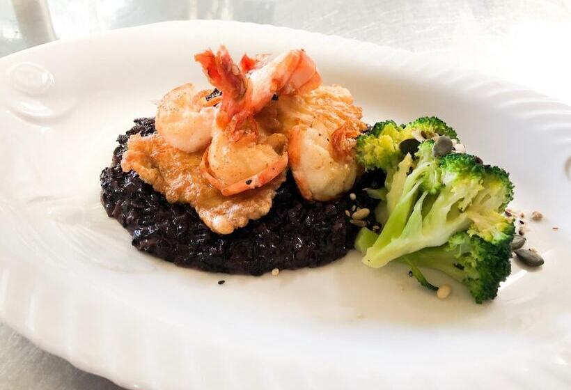 호텔 Und Restaurant Landshuter Hof