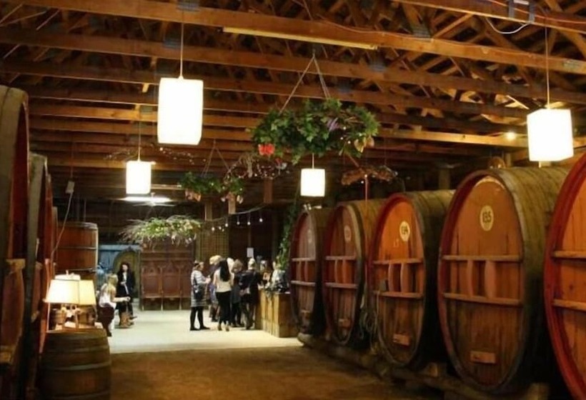 בית מלון כפרי Wanderlight Motor Inn