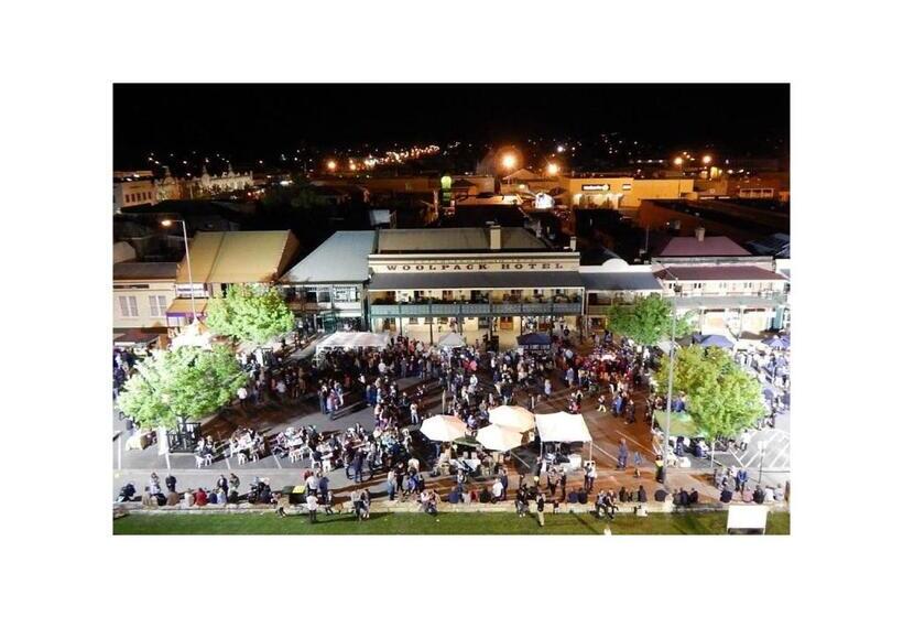 בית מלון כפרי Wanderlight Motor Inn