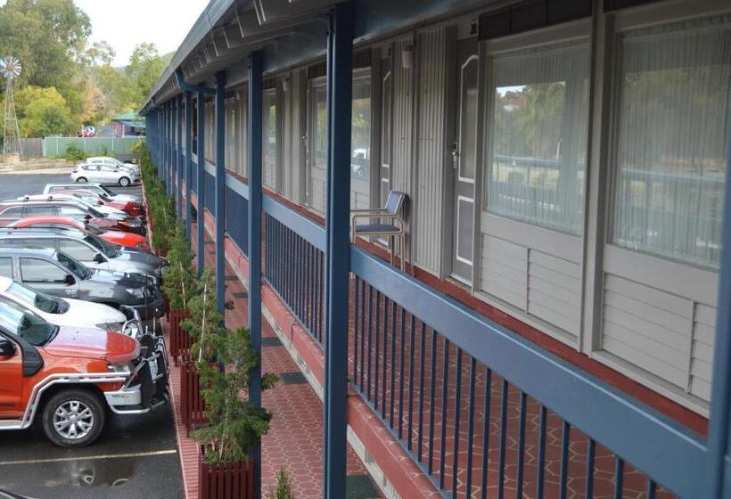 בית מלון כפרי Wanderlight Motor Inn