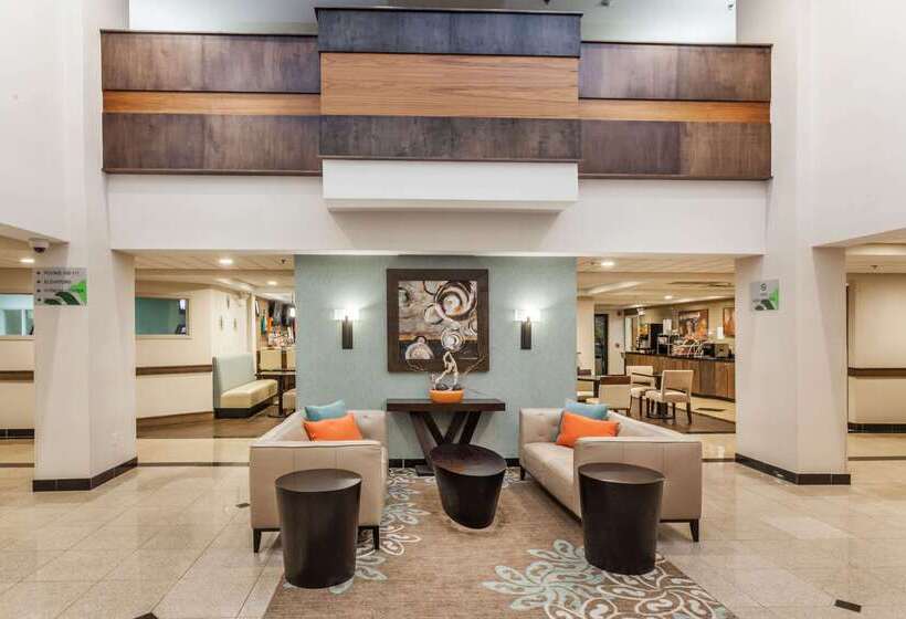 هتل Wingate By Wyndham Schaumburg