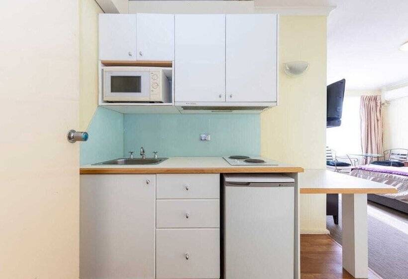 Knightsbridge Apartments