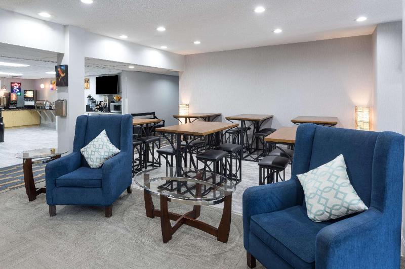 Microtel Inn & Suites By Wyndham Stockbridge/atlanta I75