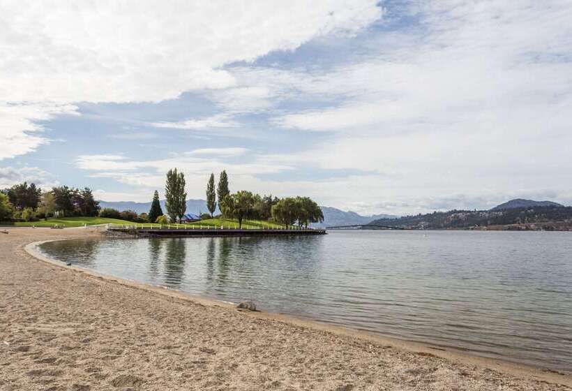 汽车旅馆  Super 8 By Wyndham Kelowna Bc