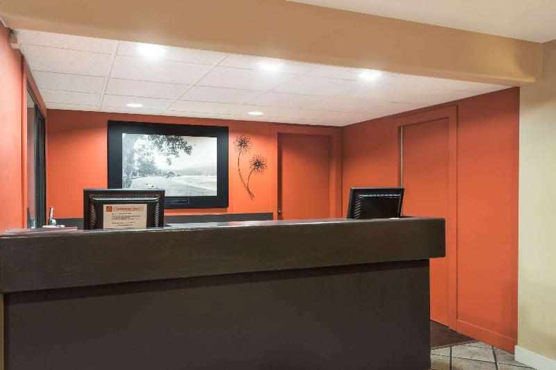 汽车旅馆  Super 8 By Wyndham Kelowna Bc