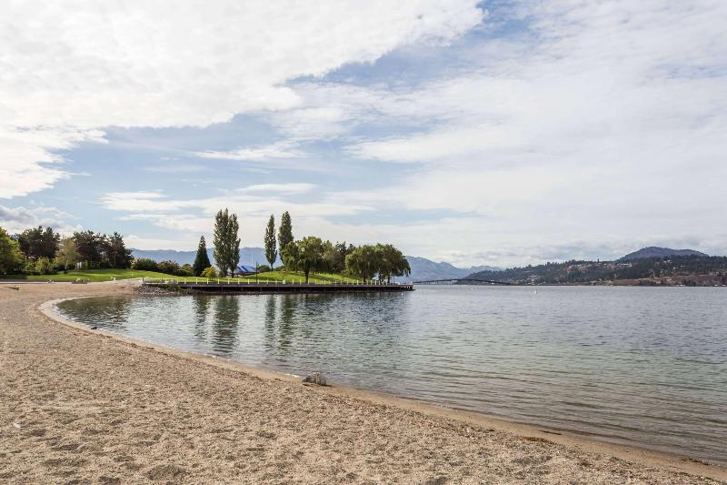 汽车旅馆  Super 8 By Wyndham Kelowna Bc