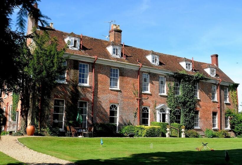 New Park Manor Hotel A Luxury Family