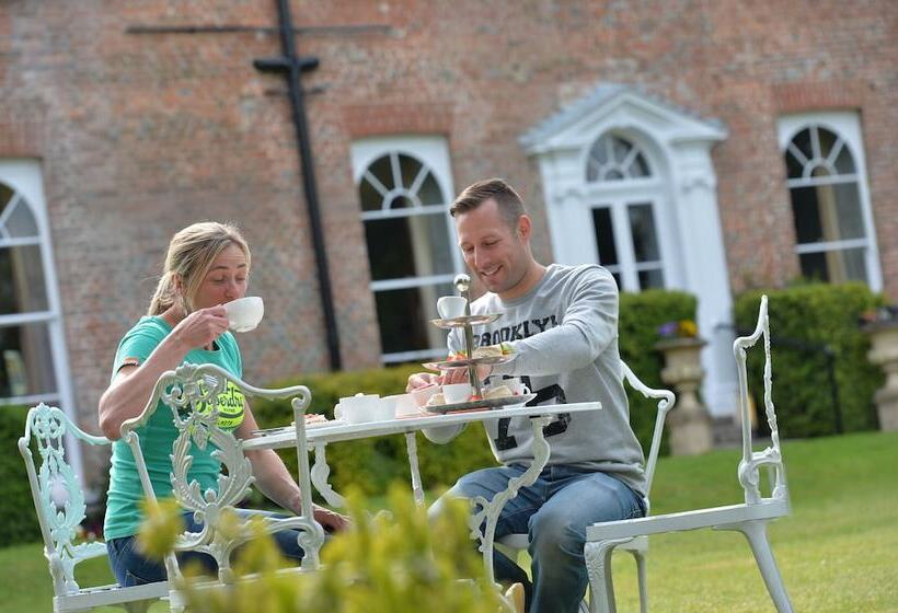 New Park Manor Hotel A Luxury Family