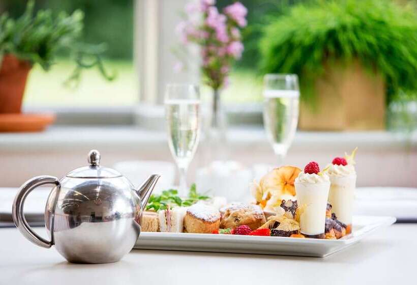 New Park Manor Hotel A Luxury Family