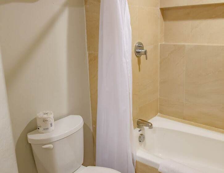 فندق Reef Yucatán All Inclusive & Convention Center