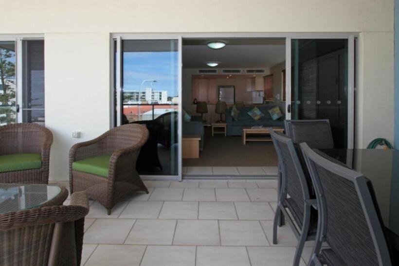 Riverside Holiday Apartments