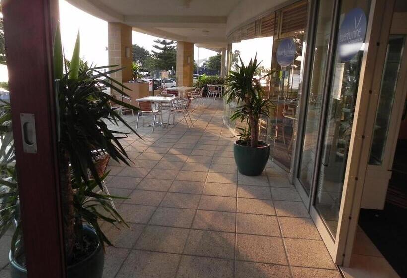 Riverside Holiday Apartments