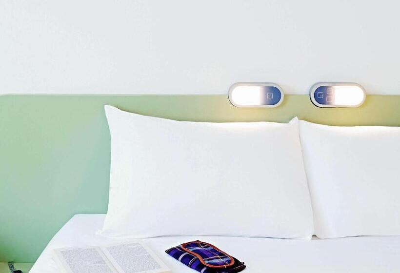 Warrington Motel, J20 M6 Lymm Services