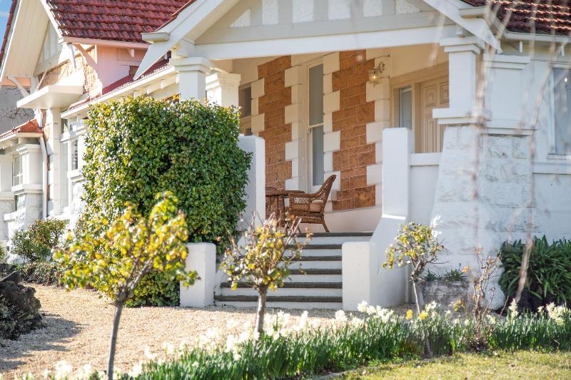 تختخواب و صبحانه Delgattie Estate